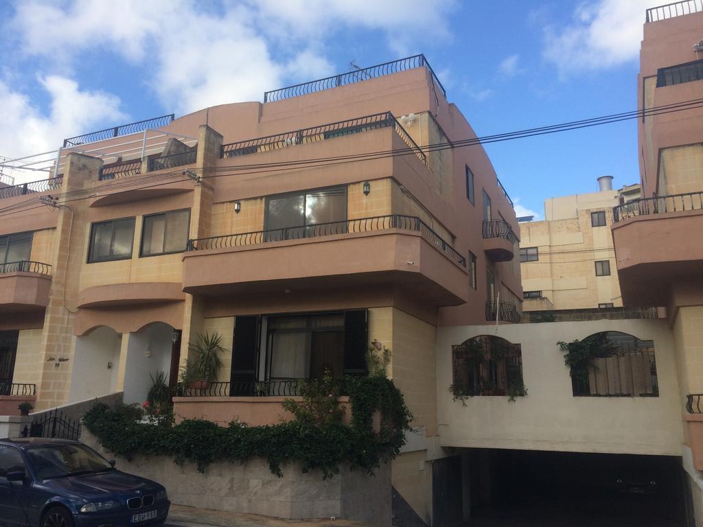 Swieqi Semi Detached Maisonette Saint Julian's Εξωτερικό φωτογραφία